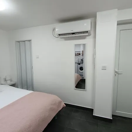 Moni - Apartment