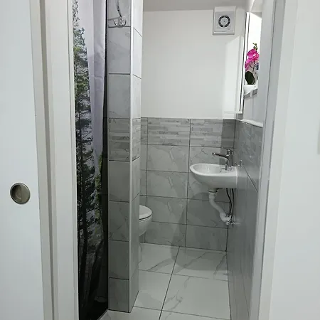 Moni - Apartment Šibenik